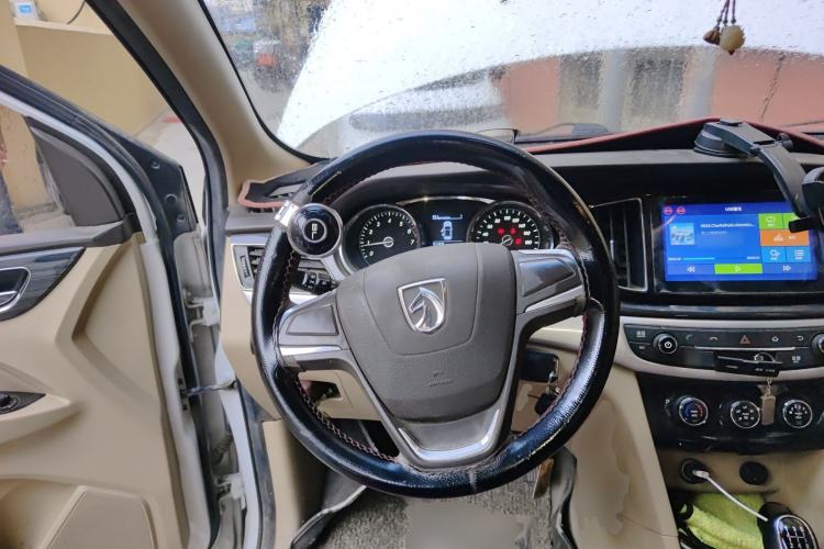 Used Baojun 730 2016 1.5L Manual Comfort Version 7 Seats China V Emission Standard
