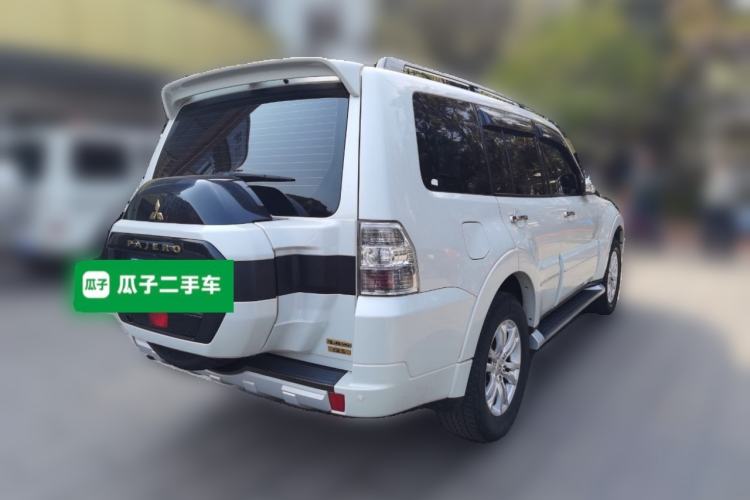 Used Mitsubishi Pajero 