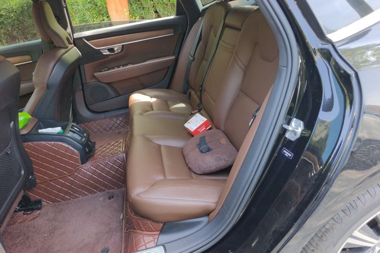 Used Volvo S90 2021 B5 Zhiyi Luxury Edition
