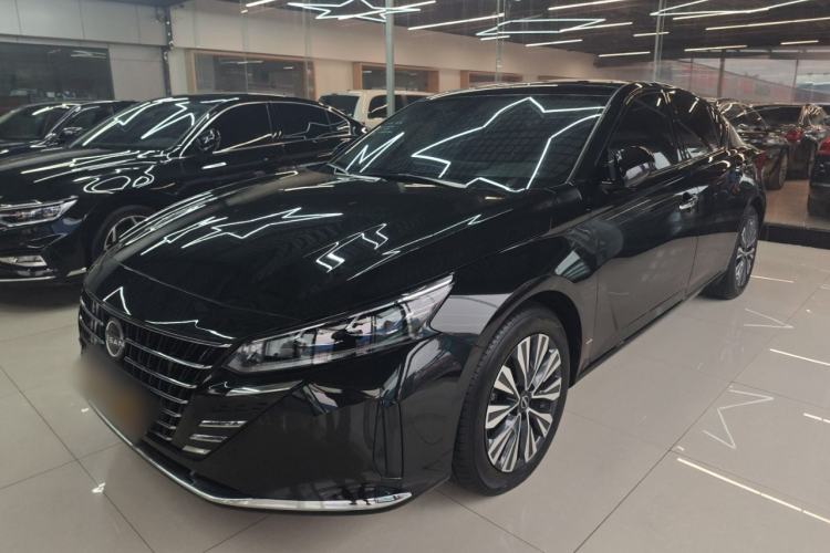 Used Nissan Teana 2025 Model 2.0L XL-TLS Enjoyment Edition