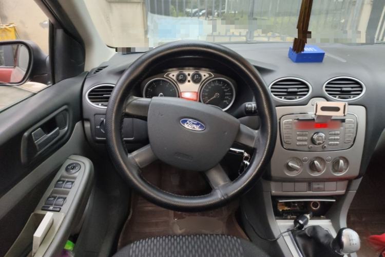 Used Ford Focus 2011 Hatchback 1.8L Manual Comfort Model
