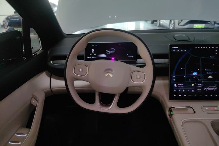 Used Nio ES6 2024 75 kWh Steering Wheel