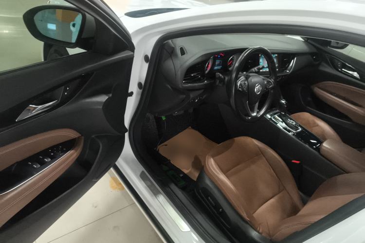 Used Buick Regal 2017 20T Luxury Model Driver Seat