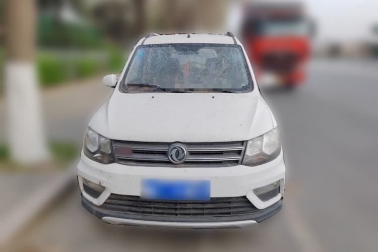 Used Dongfeng Fengon 370 2016 1.5L Manual Standard Model II 7 Seats Front