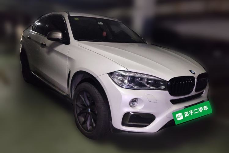 Used BMW X6 2017 xDrive28i Front Right 45 Deg