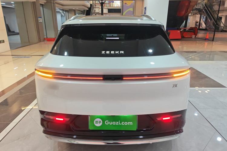 Used Zeekr 7X 2025 100kWh Long-Range All-Wheel Drive Intelligent Driving Version