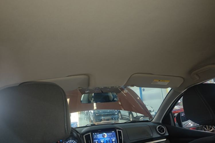 Used Venucia T70 2016 2.0L CVT Smart Choice Edition
