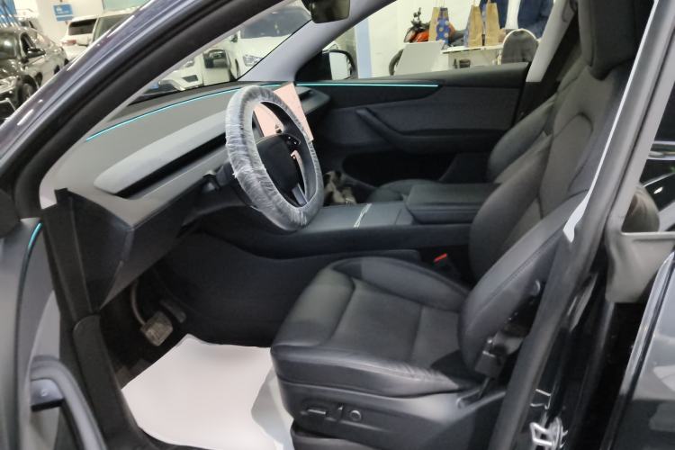 Used Tesla Model Y 2025 Rear-Wheel-Drive Version