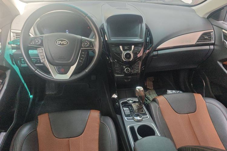 Used BYD Qin New Energy 2015 1.5T Dual-Crown Flagship Plus Edition