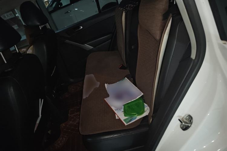 Used Volkswagen Tiguan 2012 1.8TSI Automatic All-Wheel Drive Fashion Edition Left Rear Seat