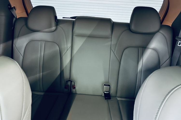 Used Buick GL8 2021 ES Landtrek 653T Luxury Model
