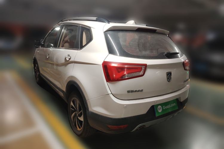 Used Baojun 560 2015 1.8L manual luxury version