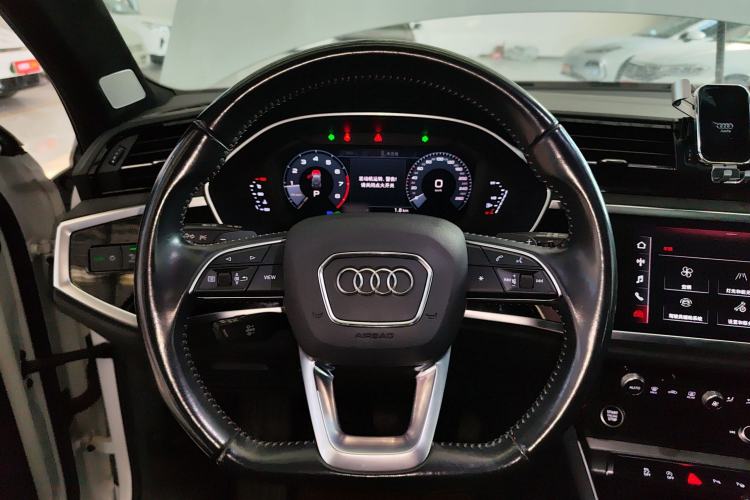 Used Audi Q3 2021 35 TFSI Fashion Dynamic Model