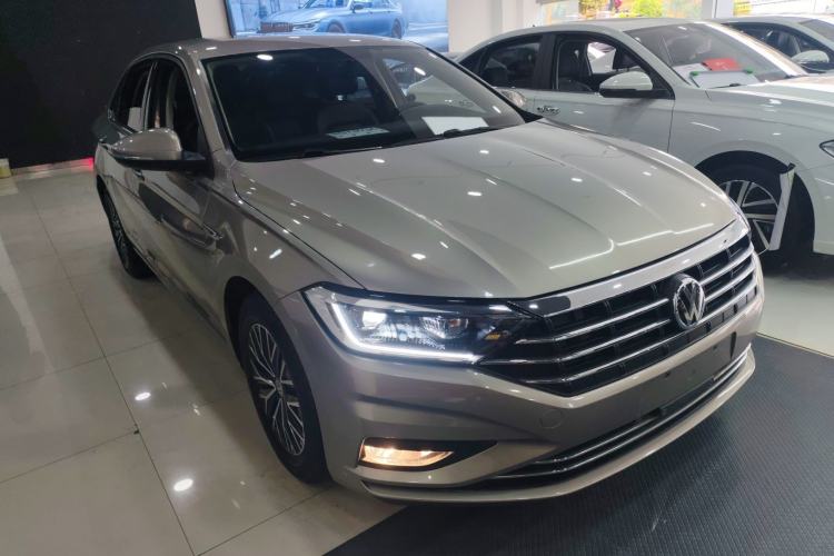 Used Volkswagen Sagitar 2020 280TSI DSG Comfort Version China VI Standard Front Right 45 Deg