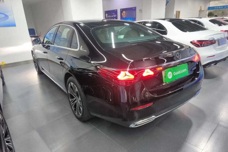 Used Mercedes-Benz E-Class New Energy 2024 E 350 e L Plug-in Hybrid Sedan Rear Left 45 Deg