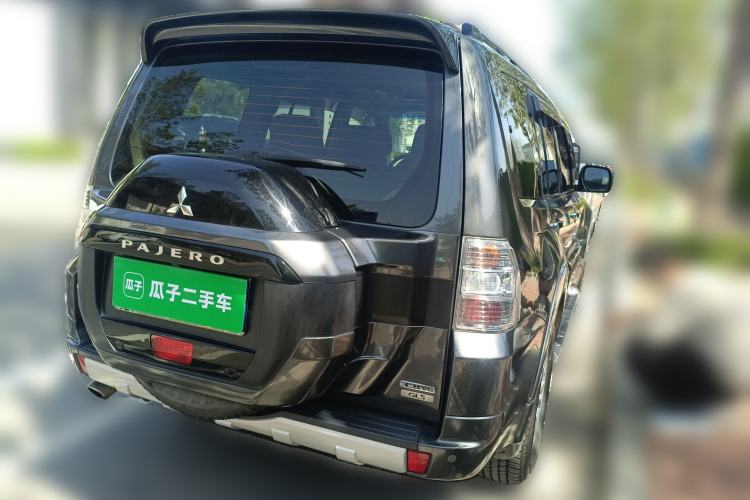 Used Mitsubishi Pajero 