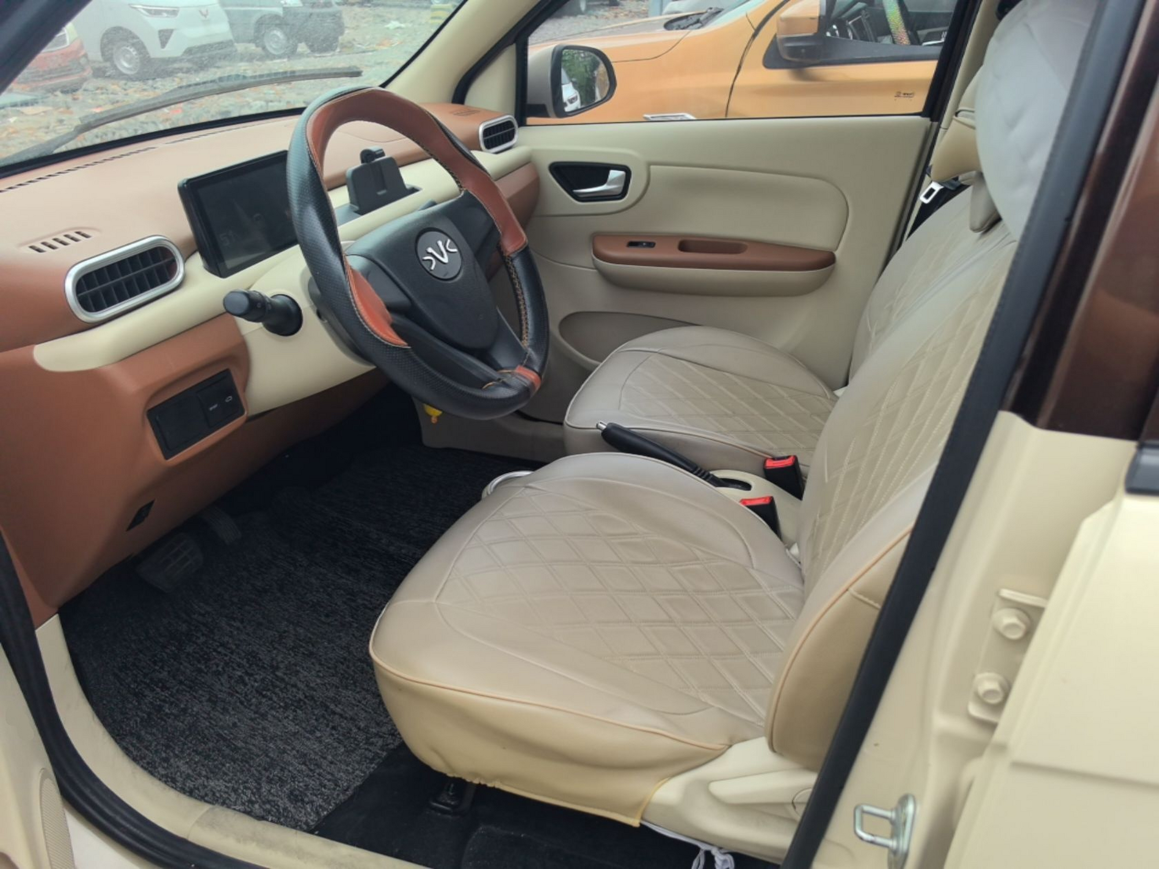 Interior delantero