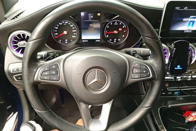 Used Mercedes-Benz GLC 2018 GLC 260 4MATIC Luxury Model
