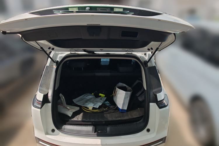 Used AION Y 2023 Plus 610 Smart Edition Ternary Lithium Trunk