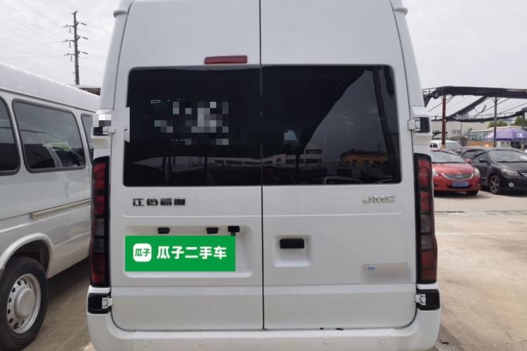 Used JMC Fushun 2023 2.0T Manual Mid-Drive Mid-Roof Commercial Multi-Purpose 7-Seater Passenger Vehicle