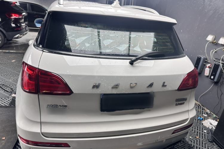 Used Haval H6 Coupe 2017 Blue Label 2.0T Automatic Two-Wheel Drive Elite Model Exterior 4