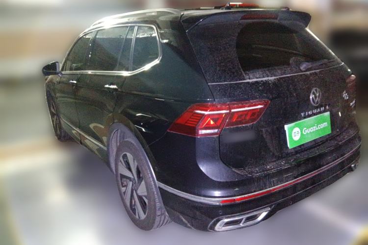 Used Volkswagen Tiguan L 2023 Facelifted 380TSI Automatic All-Wheel Drive R-Line Plus Version 7-Seater Rear Left 45 Deg