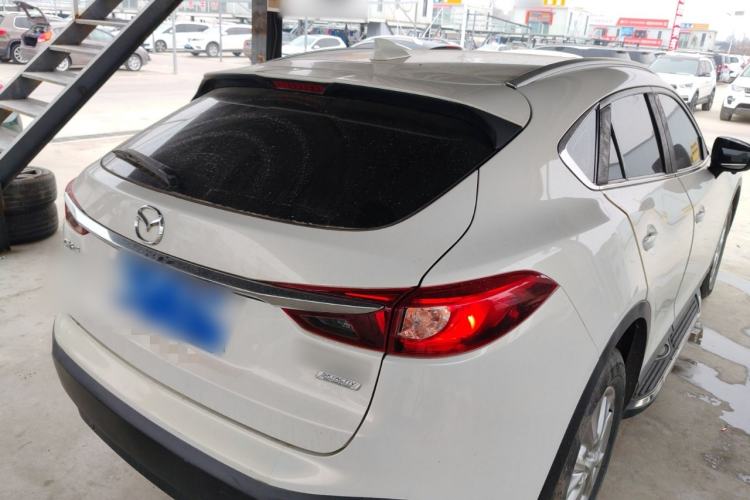 Used Mazda CX-4 2018 2.0L Automatic Two-Wheel Drive Blue Sky Dynamic Version China V Standard
