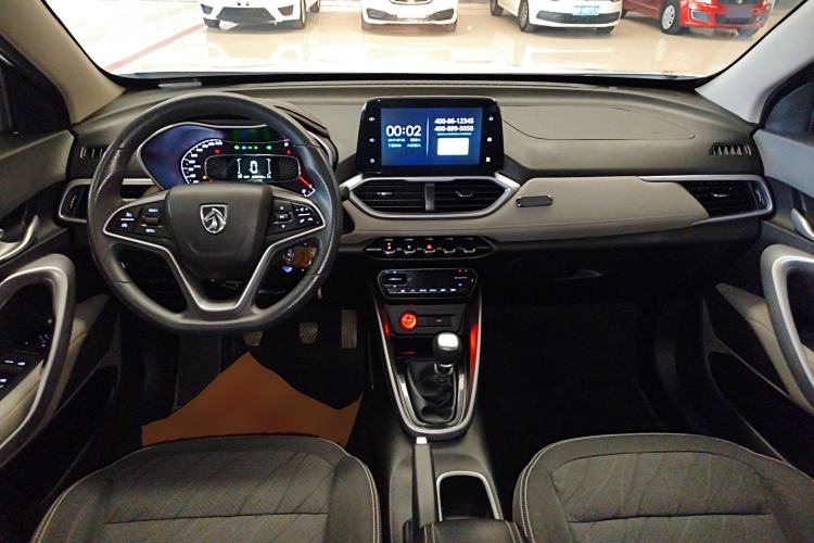 Used Baojun 510 2017 1.5L manual Comfort trim