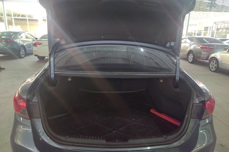 Used Mazda Atenza 2014 2.0L Blue Sky Luxury Edition