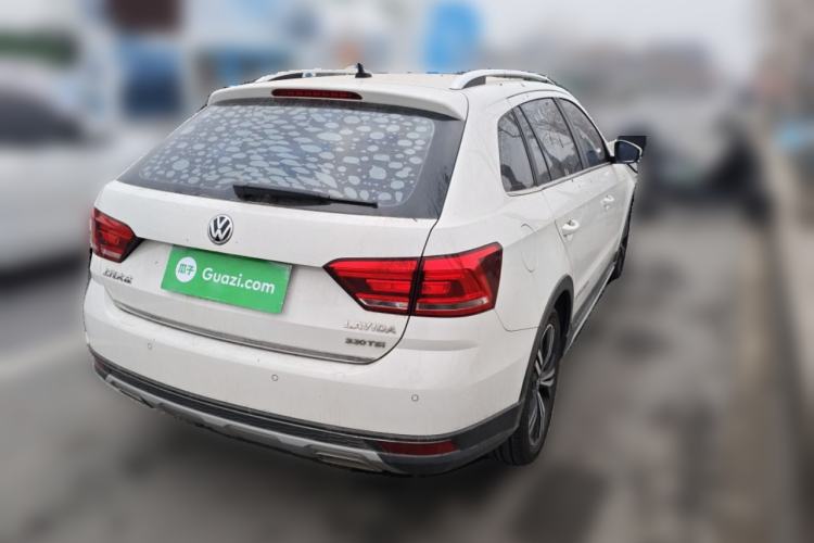 Used Volkswagen Cross Lavida 2017 230TSI DSG Luxury Edition
