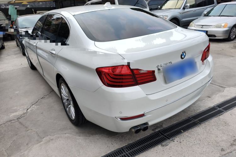 Used BMW 5 Series 2017 525Li Luxury Design Package Rear Left 45 Deg