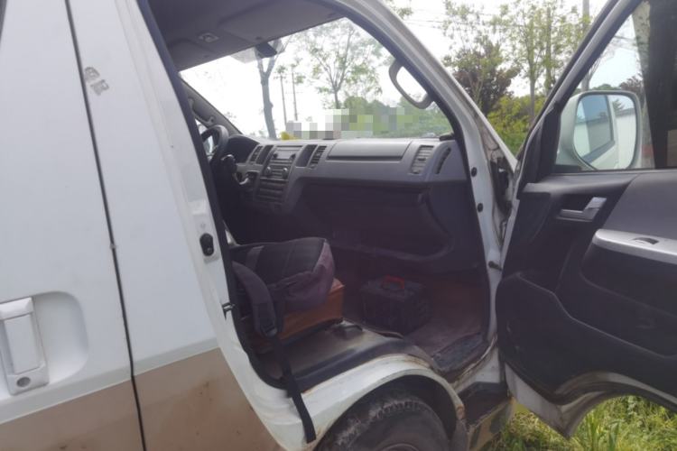 Used Foton Scenic G9 2017 2.4L Gasoline Commercial Version Long Wheelbase 6-Seater 4G69