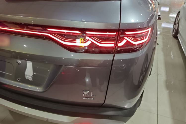 Used BYD Song L DM-i 2025 Intelligent Driving Version 112 km Leading Trim