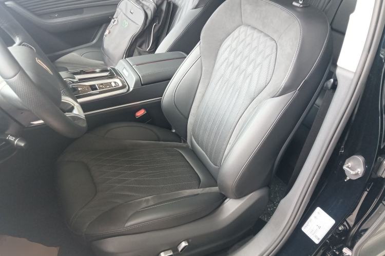 Used Hongqi HS5 2023 2.0T Qixiang Pro Edition