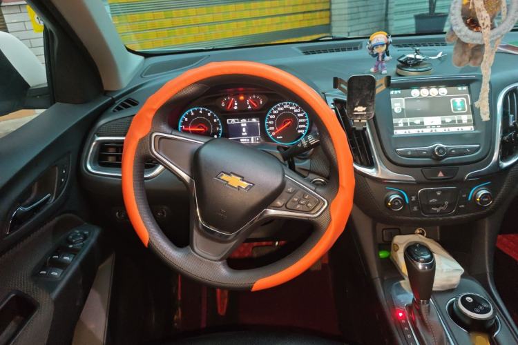Used Chevrolet Equinox 2019 535T Automatic Lingjie Edition China VI Standard Steering Wheel