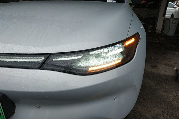 Used Leapmotor C01 2024 Pure Electric 525 Luxury Edition Left Front Headlight