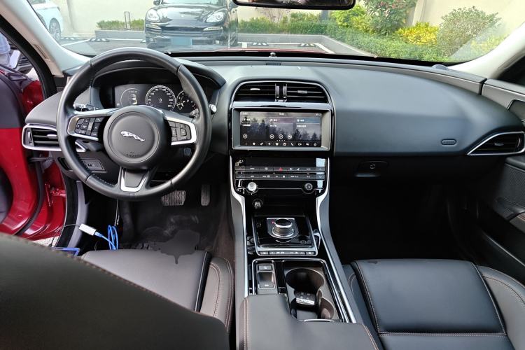 Used Jaguar XEL 2019 2.0T 200 PS Deluxe Edition