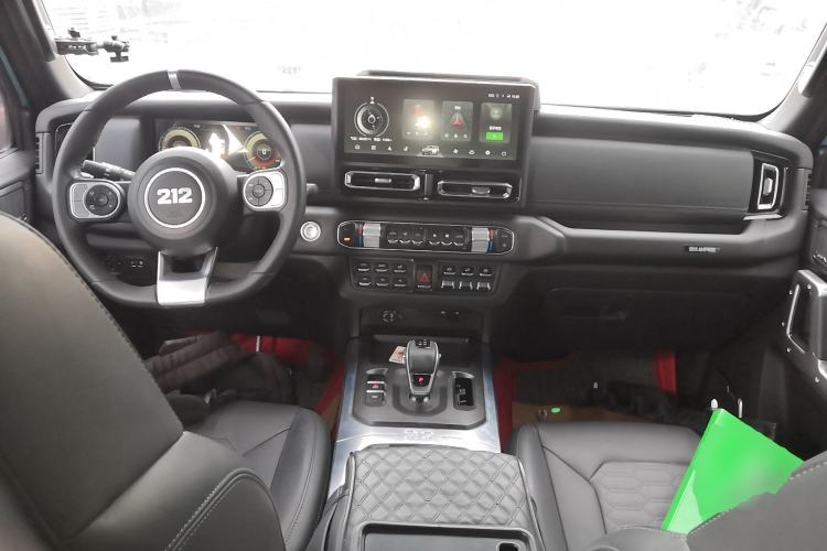 Used 212 T01 2025 2.0T Changfeng
