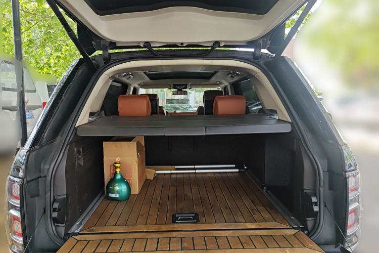 Used Land Rover Range Vogue 2015 3.0 V6 SC Vogue SE Long-Wheelbase Edition
