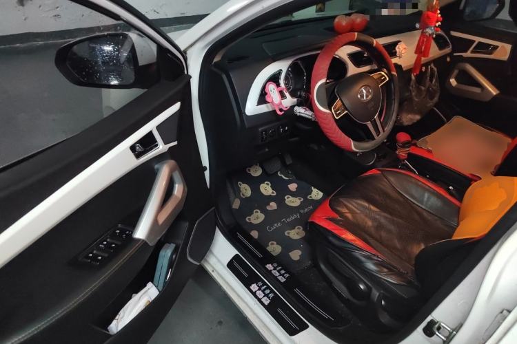 Used JAC Group Refine S2 2015 1.5L CVT Luxury Edition Driver Seat