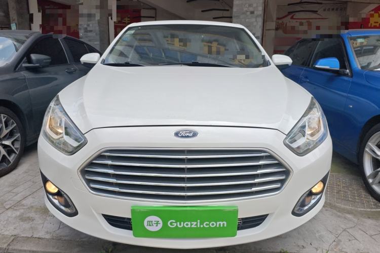 Used Ford Escort 2015 1.5L Automatic Fashion Model Front