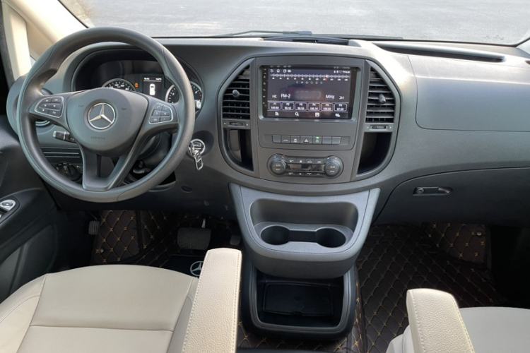 Used Mercedes-Benz Vito 2020 2.0T Elite Version 9 Seats
