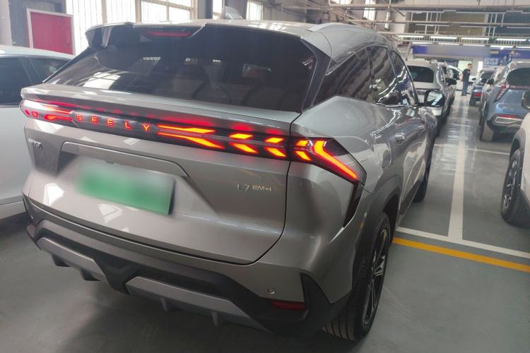 Used Geely Galaxy L7 2025 EM-i 115km Exploration+ Edition Rear Right 45 Deg