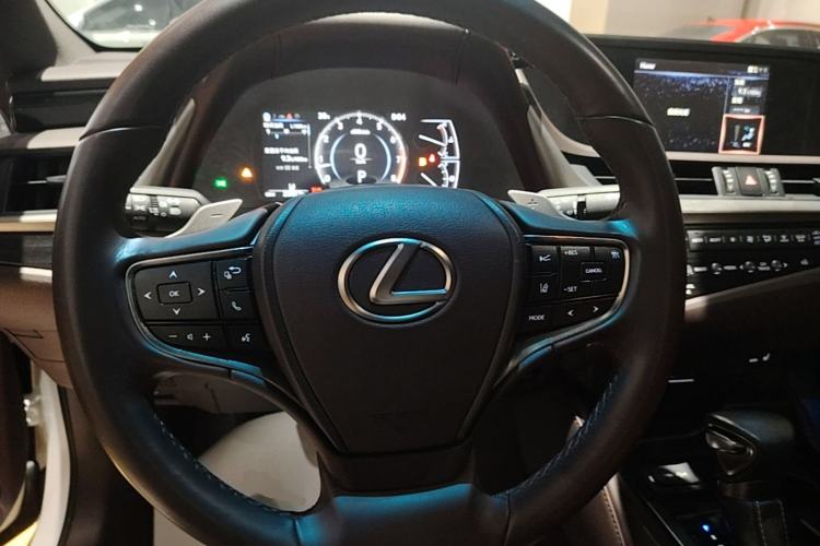 Used Lexus ES 2020 260 Excellence Edition