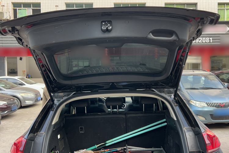 Used Wey VV5 2021 1.5T Two-Wheel Drive Color Pioneer
