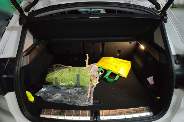 Used BMW X1 2018 sDrive20Li Leading Model Trunk