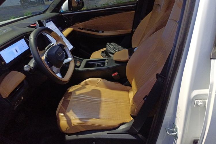 Used Geely Galaxy L7 2024 1.5T 115 km PLUS Dragon Edition