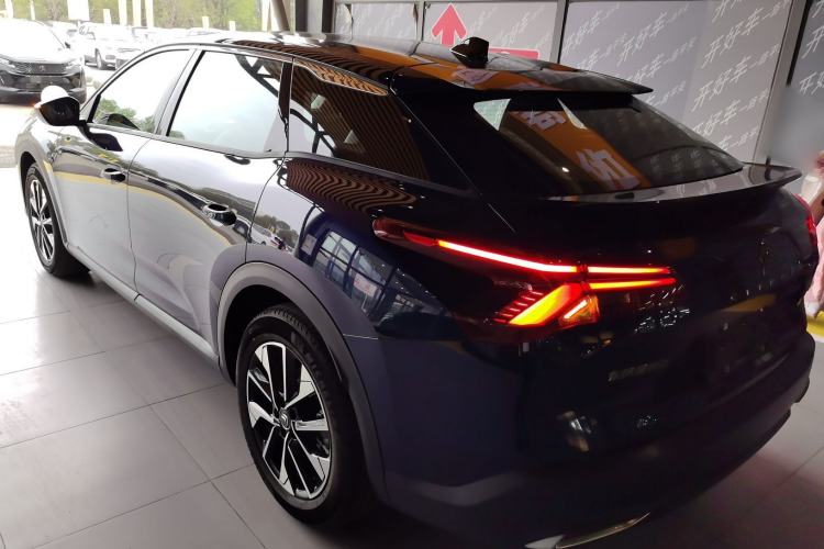 Used Citroen C5 X 2024 1.6T Extraordinary Power Exterior 2