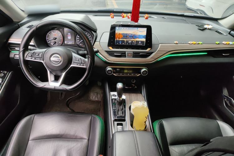 Used Nissan Teana 2021 2.0L XL Comfort Edition Center Console