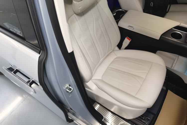 Used Buick GL8 New Energy 2024 Lu Zun Deluxe Edition 7-Seater Right Front Seat